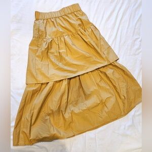 Elegant Mustard Layered Skirt & Accessory